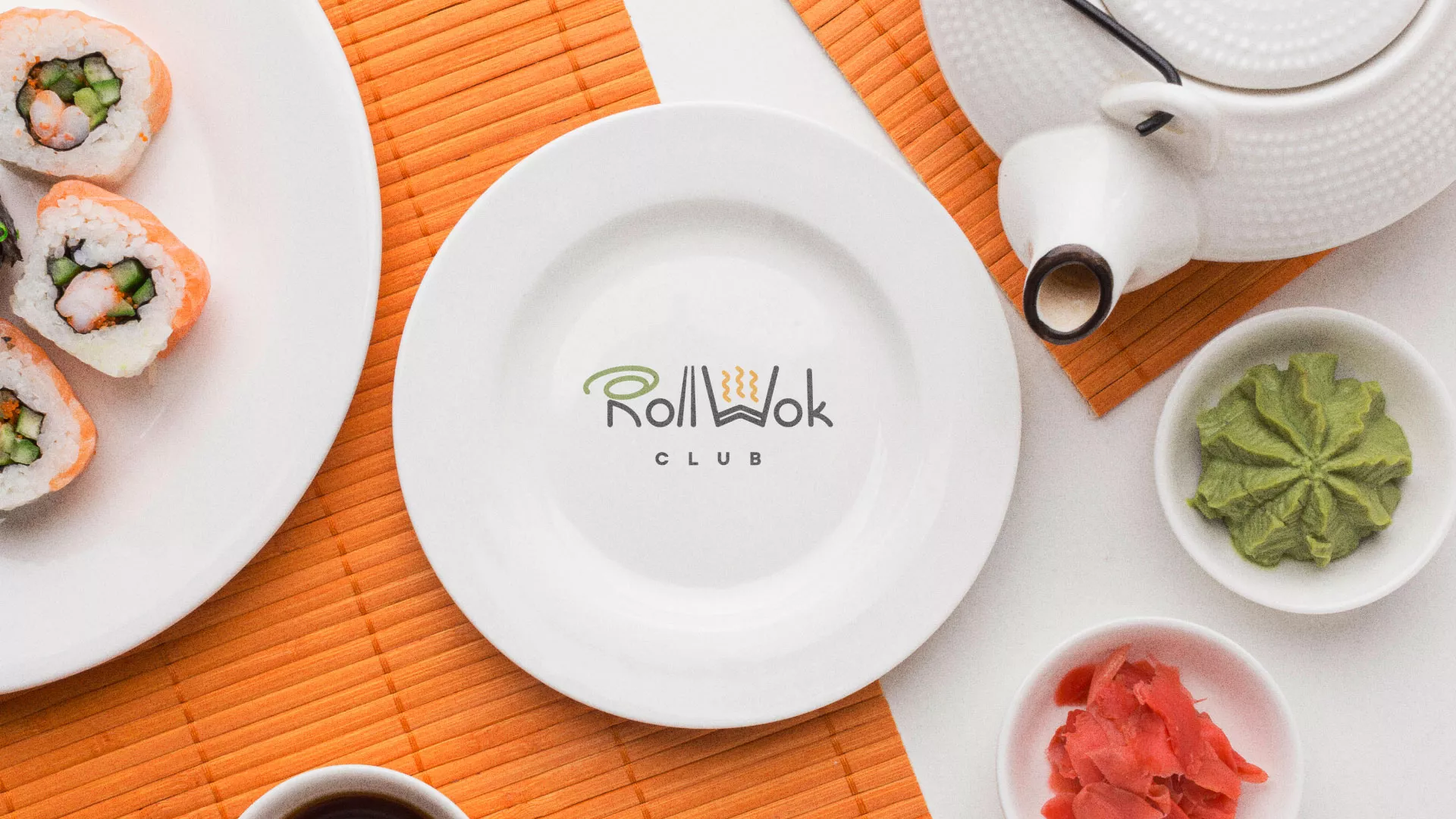 Разработка логотипа и фирменного стиля суши-бара «Roll Wok Club» в Демидове